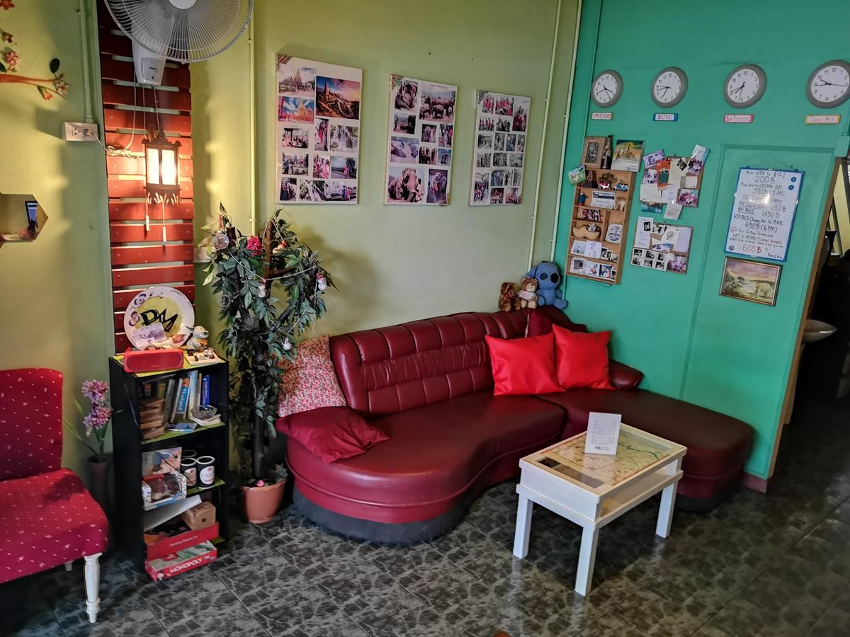 Pm Guesthouse Чиангмай Екстериор снимка